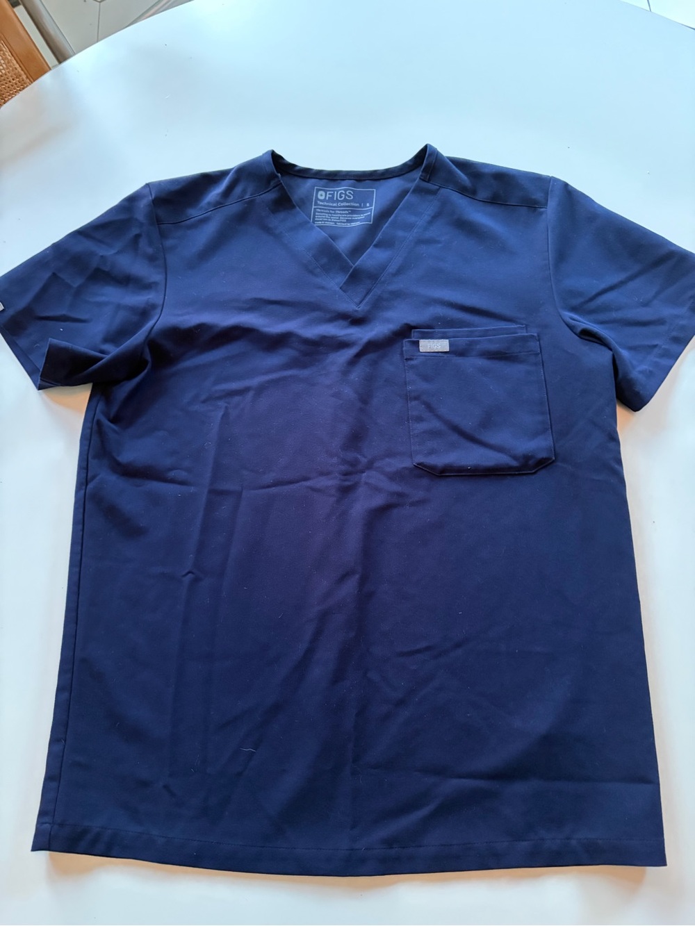 FIGS Navy Short Sleeve V-Neck Pocket Scrub Top